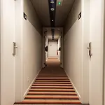 Hotel Canada 2*