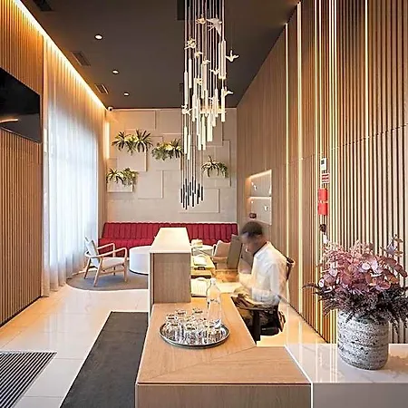 Canada Hotell 2*