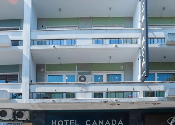 Hotel Canada 2*