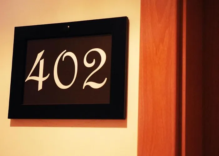 Canada Готель 2*